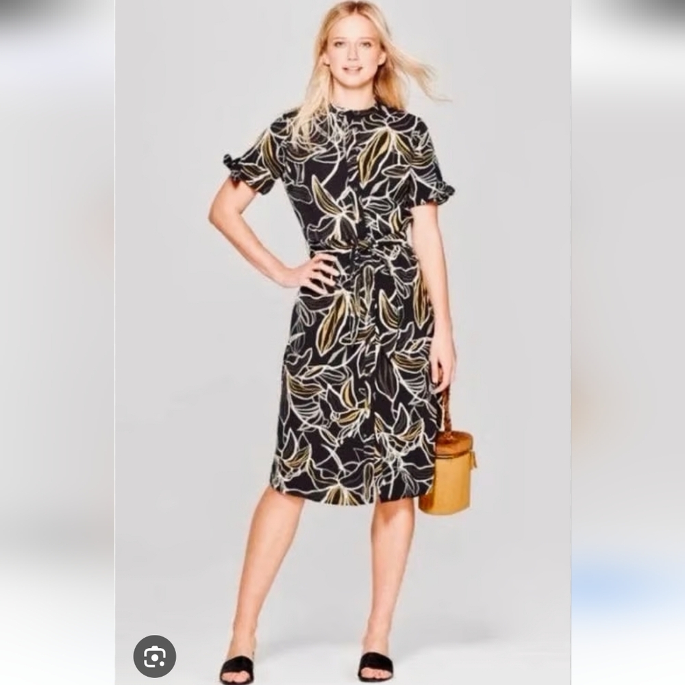 Who What Wear Black and White Wrap Tie Front Midi Dress